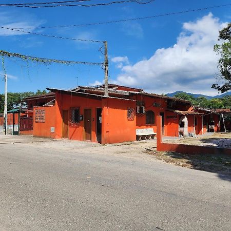 0001.09 - Maranduba - Chale Terreo - 1 Dormitorio - 6 Pessoas - 2 Quadras Do Mar - Piscina - Wi-Fi ウバトゥバ エクステリア 写真