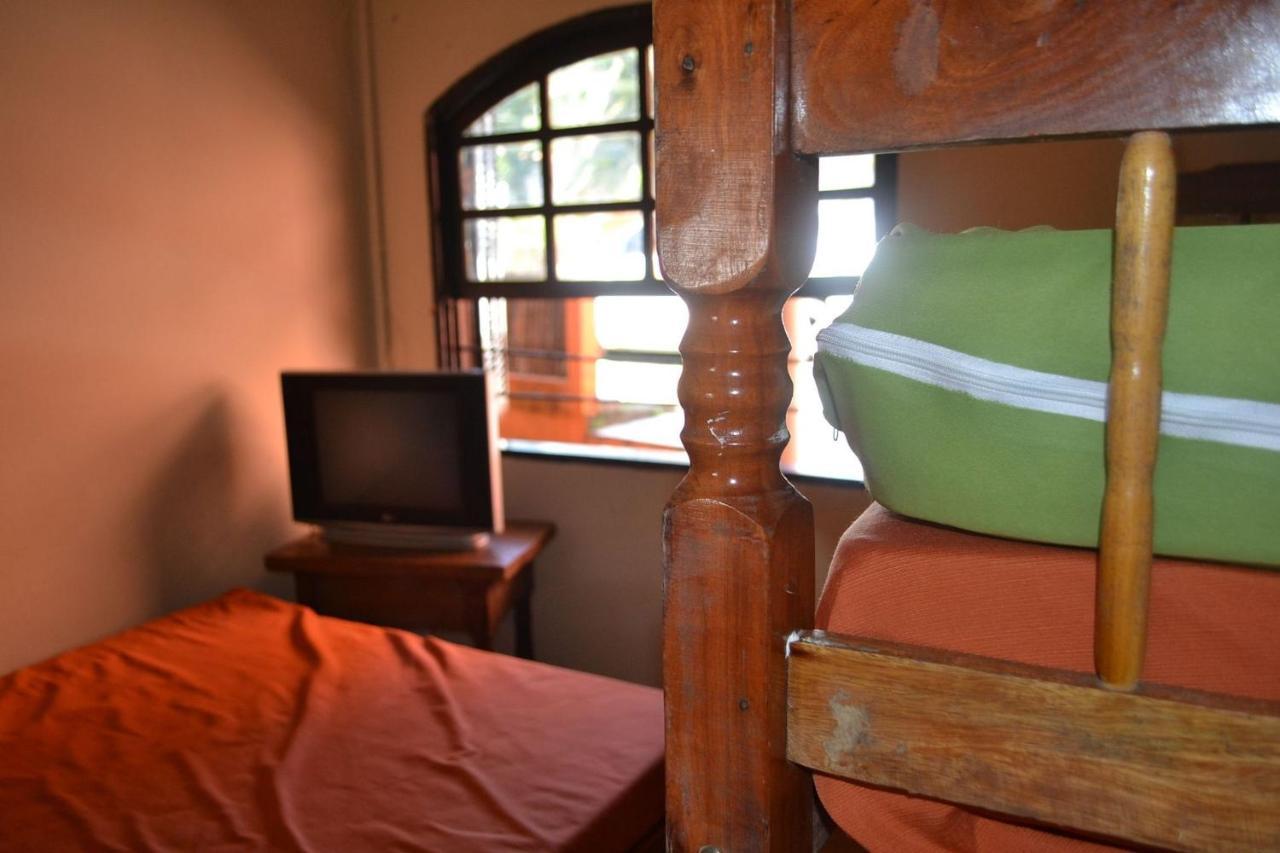0001.09 - Maranduba - Chale Terreo - 1 Dormitorio - 6 Pessoas - 2 Quadras Do Mar - Piscina - Wi-Fi ウバトゥバ エクステリア 写真